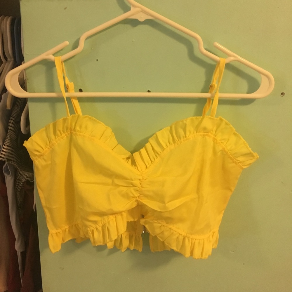 Yellow ruffle top - Picture 2 of 2
